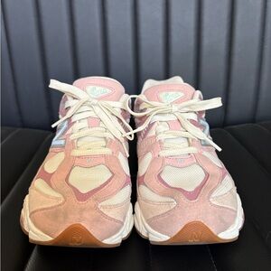New Balance 9060 Youth in Rose Pink